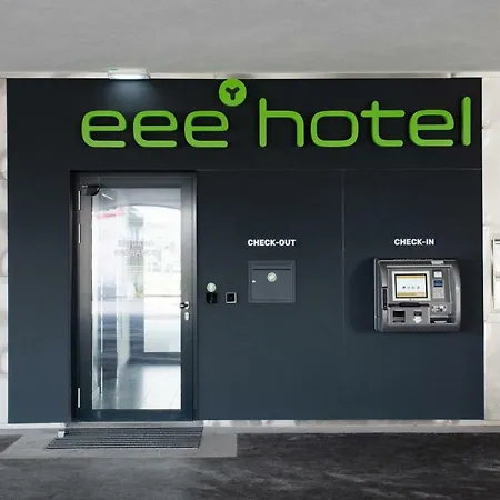 Eee